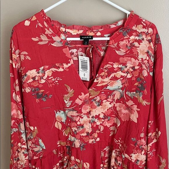 Torrid Crinkle Gauze Floral Red Voluminous Tiered Babydoll Dress Plus Size 6 NWT - Picture 4 of 13